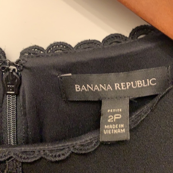 Banana Republic beautiful black dress - Picture 6 of 12